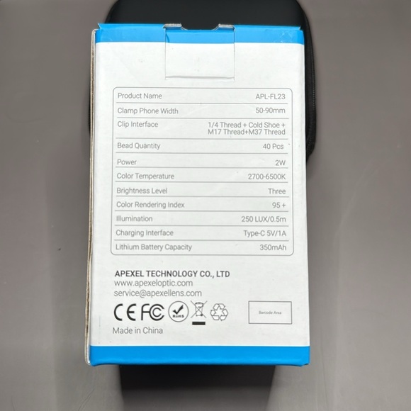 Clip Fill Light - Black - Picture 2 of 4